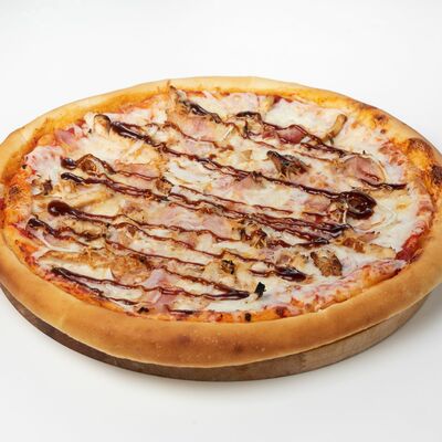 Пицца Цыпленок Барбекю на тонком тесте 32 см в Сакура по цене 480 ₽