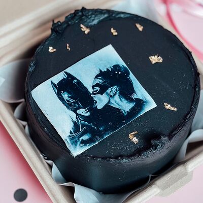 Бенто-торт Бэтмен в The.cakes_spb по цене 2100 ₽