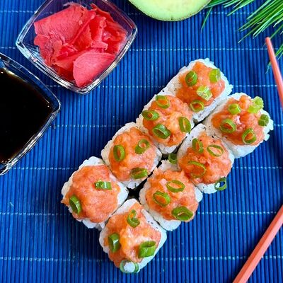 Тартар с лососем в Уфтанма по цене 449 ₽