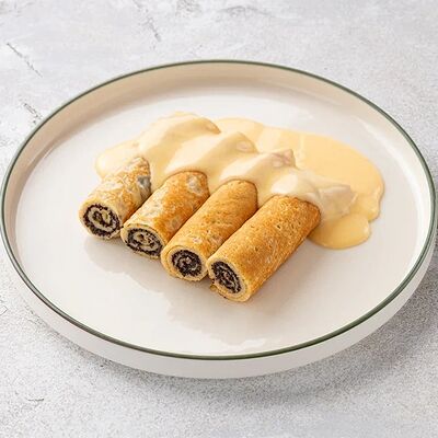 Блинчики с маком и ванильным соусом в Шоколадница по цене 460 ₽