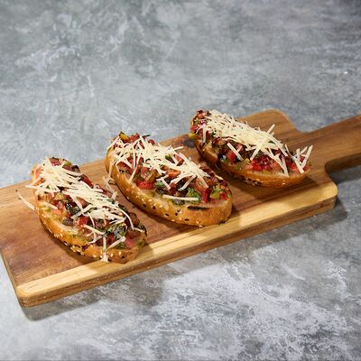 Брускетта с помидорами в Балканский гурман по цене 480 ₽