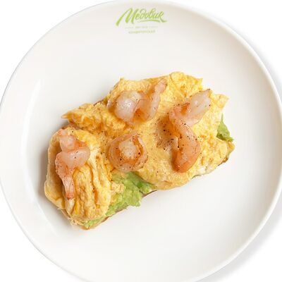 Брускетта со скремблом и креветкой в Медовик по цене 795 ₽