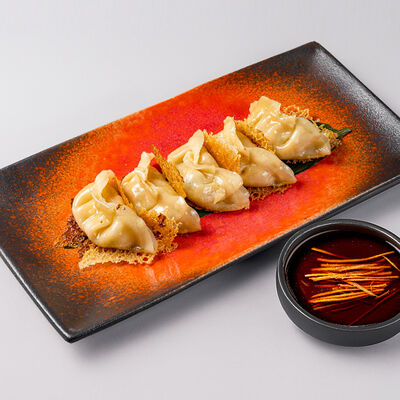 Гедза с креветками в Планета Суши по цене 690 ₽