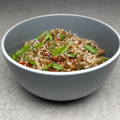 Удон со свининой и овощами в Risoy по цене 545 ₽