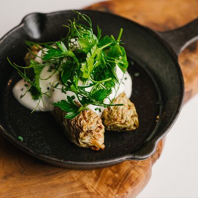 Голубцы из зайчатины с белыми грибами и сметаной в Круча по цене 750 ₽