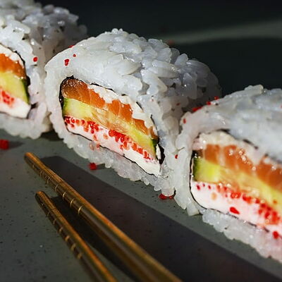 Сендвич-ролл в Sushi7 по цене 778 ₽