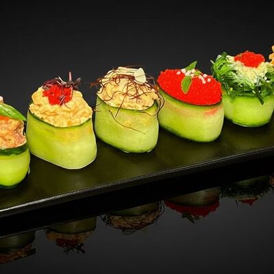 Сет гункан в огурце в Бейкер суши по цене 1449 ₽