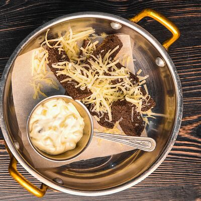 Гренки с соусом тартар в The Kabak по цене 520 ₽