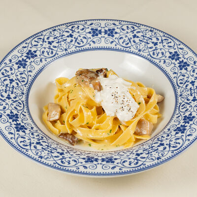 Тальятелле с сезонными грибамив Siesta fiesta по цене 970 ₽