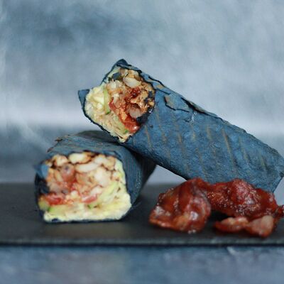 Шаурма с беконом и соусом BBQ в Козырная еда по цене 340 ₽