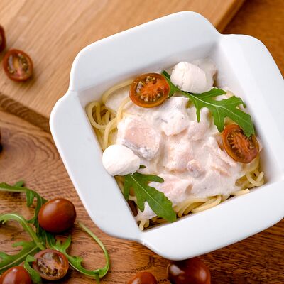 Паста с лососем в MakaRonin по цене 15 р.