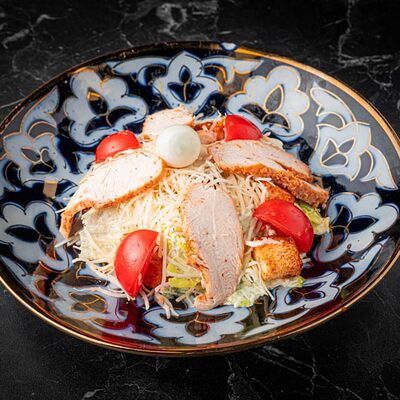 Цезарь в Чайхана Плов центр по цене 360 ₽