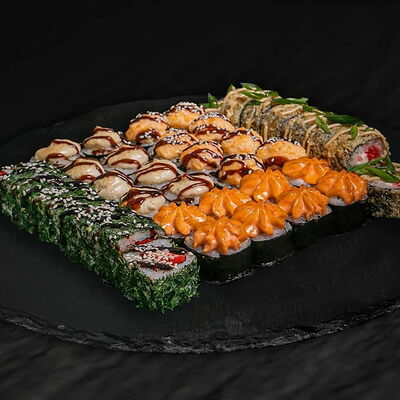 Сет 1 килограмм роллов Новый в Суши шеф по цене 1566 ₽