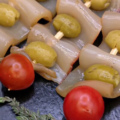 Шашлычок из кальмара в Food74 Court Суши Пицца по цене 675 ₽