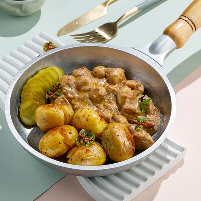 Грибы по-строгановски с трюфельным соусом в Маймун по цене 690