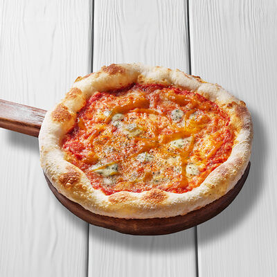 Четыре сыра с манговым чатни в Перчини по цене 550 ₽