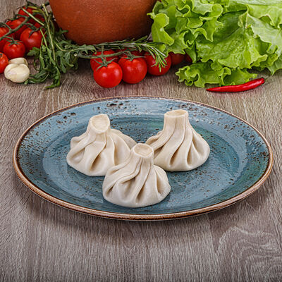 Хинкали со свининой и говядиной 3 шт в Грузинский дворик по цене 360 ₽