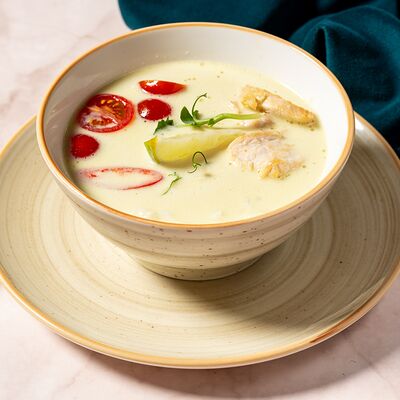 Том Кха с цыпленком в Мускат по цене 580 ₽