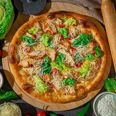 Пицца Цезарьв Поляна по цене 990 ₽