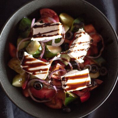 Салат Греческий в Истории со вкусом по цене 400 ₽